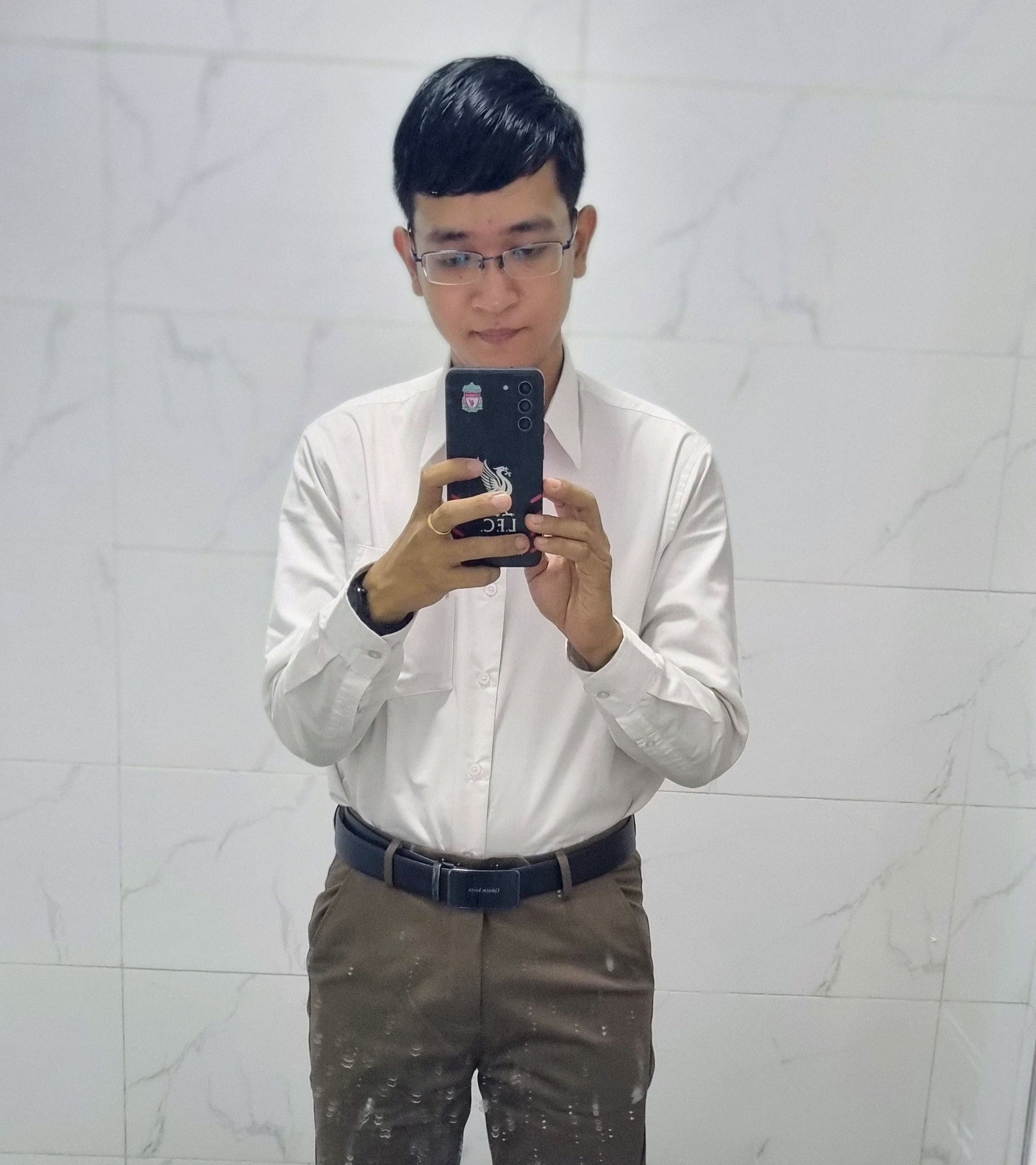 Khaing OoHlaing Profile Picture