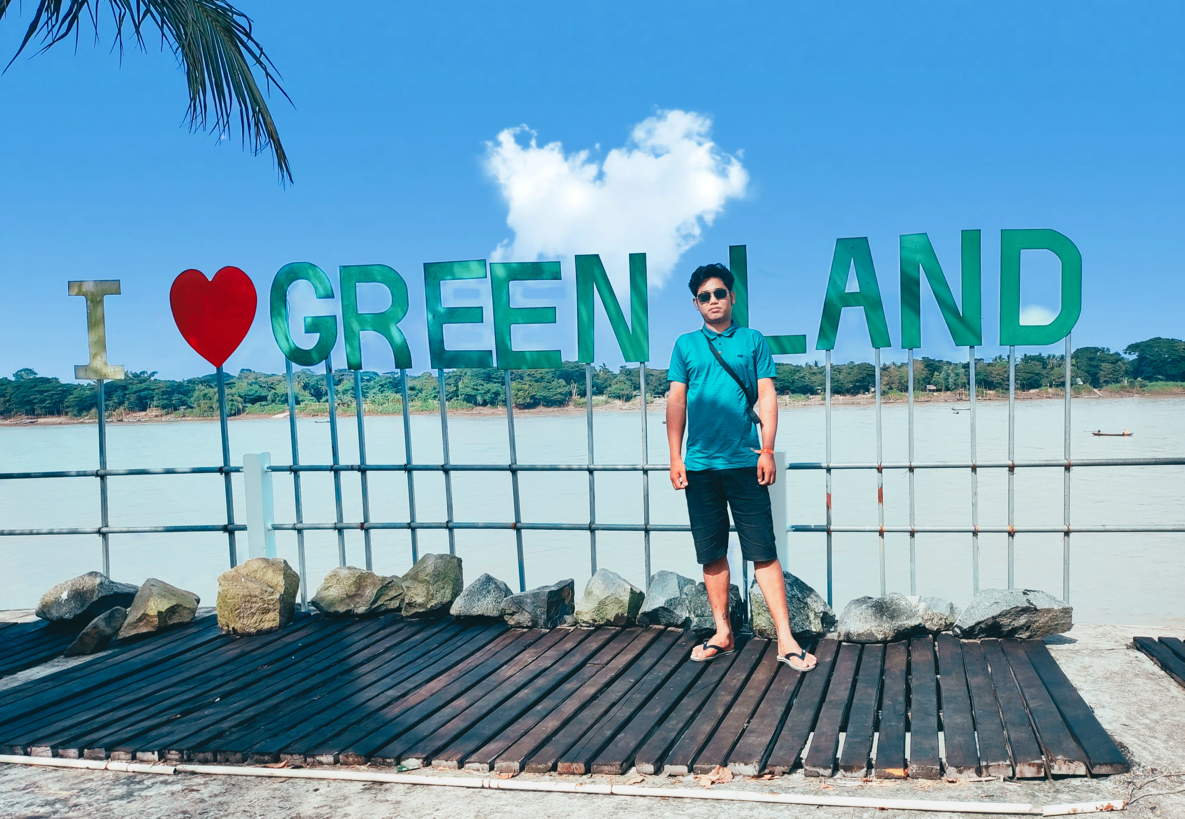 Aung Phyoe Profile Picture