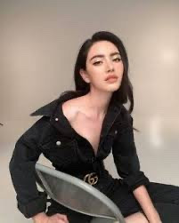 Phue Phue Profile Picture
